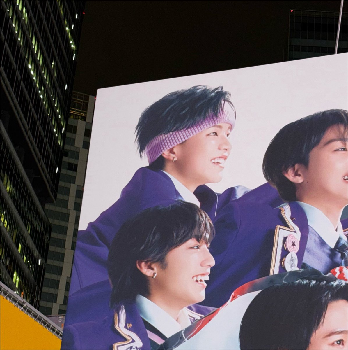 he5lv's tweet photo. きったねえ渋谷の街に輝くこの笑顔 https://t.co/L8BS1nAWSy