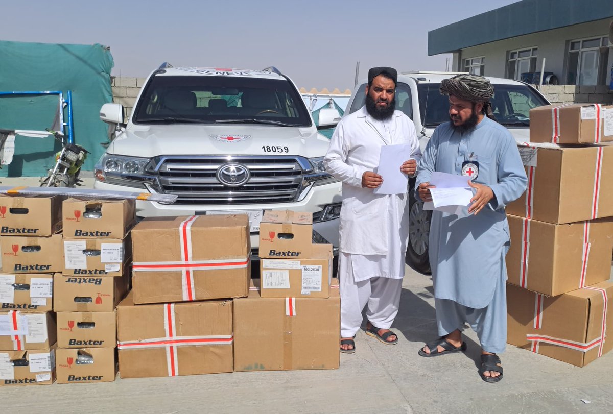 ICRC_af's tweet photo. Years of past armed conflict in #Sangin district have left health facilities under immense pressure, while growing needs and medicine shortages make it harder.
@ICRC continues to support healthcare services so people can receive essential treatment closer to home. https://t.co/7WRgjrn65M