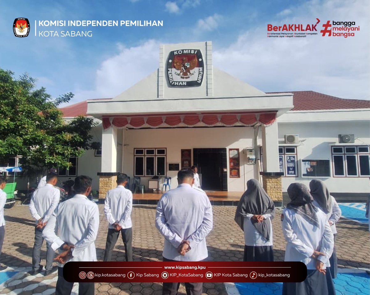 KIP_KotaSabang's tweet photo. #TemanPemilih Komisi Independen Pemilihan (KIP) Kota Sabang melaksanakan apel rutin Senin yang dipimpin oleh Sekretaris KIP Kota Sabang, Teuku Taufiq, di halaman Kantor KIP Kota Sabang, Senin (3/8/2026). https://t.co/tSaO44rvlS