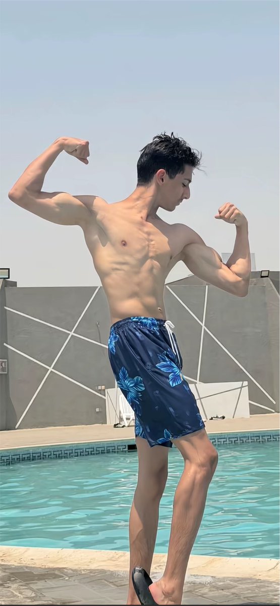Ta1gwv's tweet photo. ابو زهره مراهقي المفضل 🥵🔥🔥 https://t.co/DbCGUQsJTj