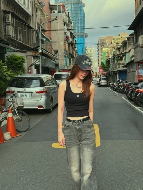 AndaAnunta_fans's tweet photo. มะนิ่งเช้าวันจันทร์ ขอให้ทุกคนเริ่มวันทำงานแบบมีความสุขกันนะคะ อันดาด้วยน๊ามีความสุขเยอะๆเลย🤗

ANDA INDIGO SKY 03
#andaanunta 
#ท้องฟ้าของอันดา https://t.co/So4ImEVyLz