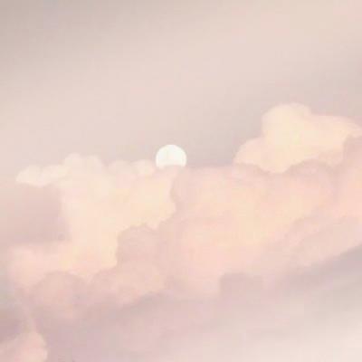 spa9598_'s tweet photo. The history of the Renaissance shaped global progress. In Central Asia, it involved trade routes. Artifacts preserve its historical impact. This era’s legacy informs our modern world. It laid foundations for today’s progress. 🍁 💰 https://t.co/VzdctMOh6u