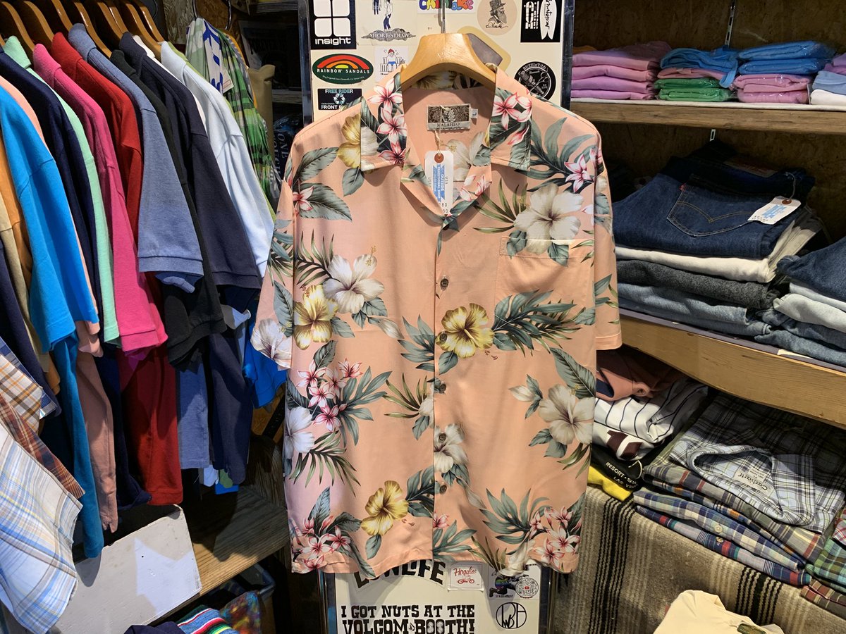 outsidekawasaki's tweet photo. USED KALAHEO
Aloha Short Sleeve Shirts
-Rayon-
Made In Hawaii 🌴
Size L
Price ¥6380 Taxin
#川崎 #川崎駅 #川崎駅東口 #京急川崎 #古着 #川崎古着 #川崎アメカジ #kalaheo #アロハシャツ #アロハ #ハワイアンシャツ #川崎アロハシャツ #レーヨンシャツ #柄シャツ #アメカジ #アメカジコーデ https://t.co/xowJ1n46R2