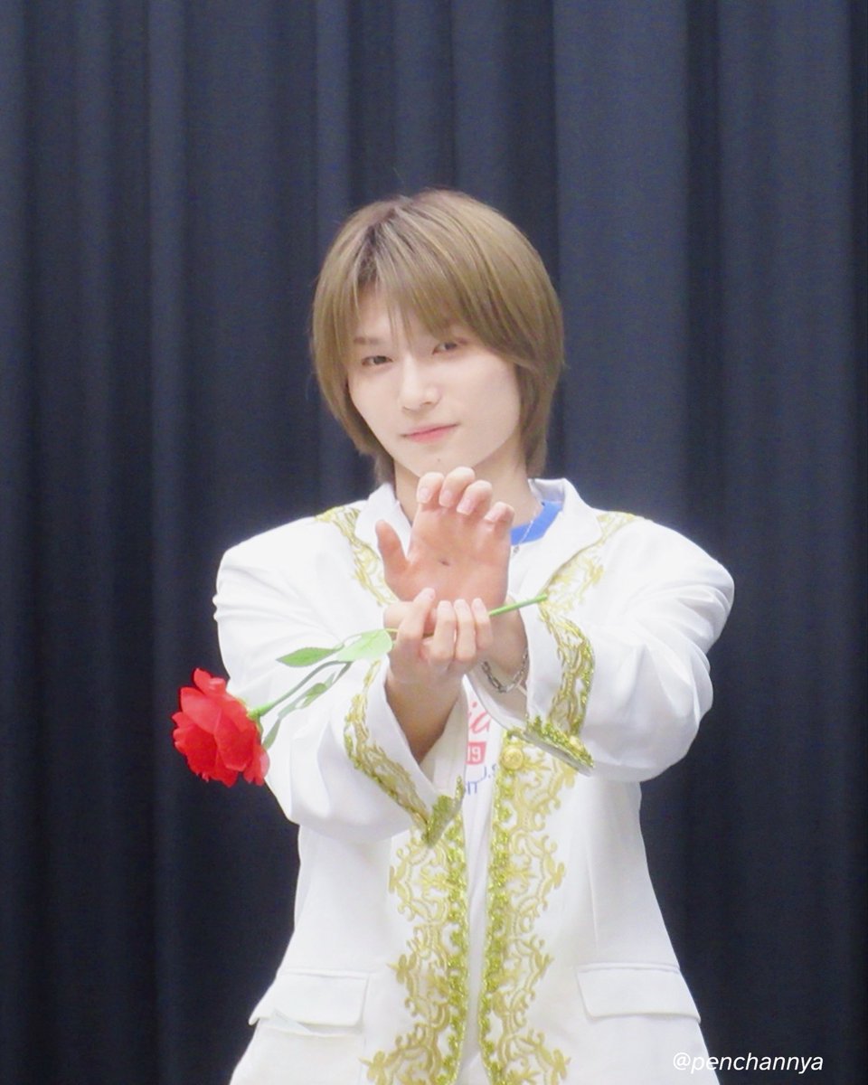 penchannya's tweet photo. 💍💫💕
#NAZE #네이즈 #유야 #YUYA https://t.co/dNoctIy1Ze