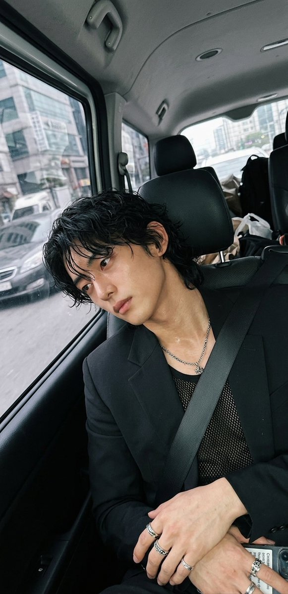 muld_official's tweet photo. NOCTURNE's REN.
He doesn't talk much.
Except to you.

https://t.co/OPNZjliY2y

https://t.co/71q28JAka2 https://t.co/GhCwWHNRml