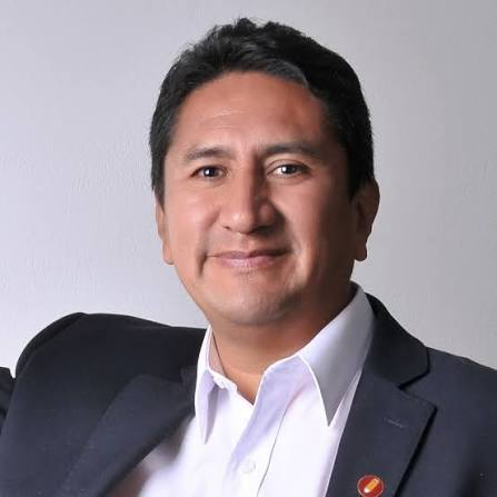 WAYORUIZ's tweet photo. @MininterPeru Con este me conformaria https://t.co/Dx55hwtda4