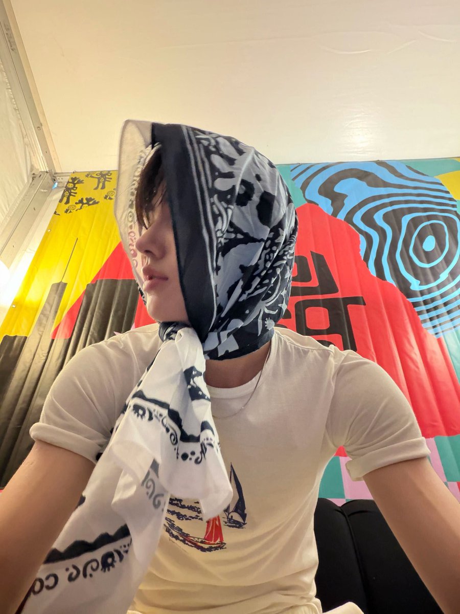 seanoopiy's tweet photo. dpt ucapan selamat pagi dsri ntikku 🥺💧 met pagi indonesia raya merdeka merdeka jd pgn aku balihokan dan pajang di monas 🥺💧👋🏻 https://t.co/cqI9lvlIRh