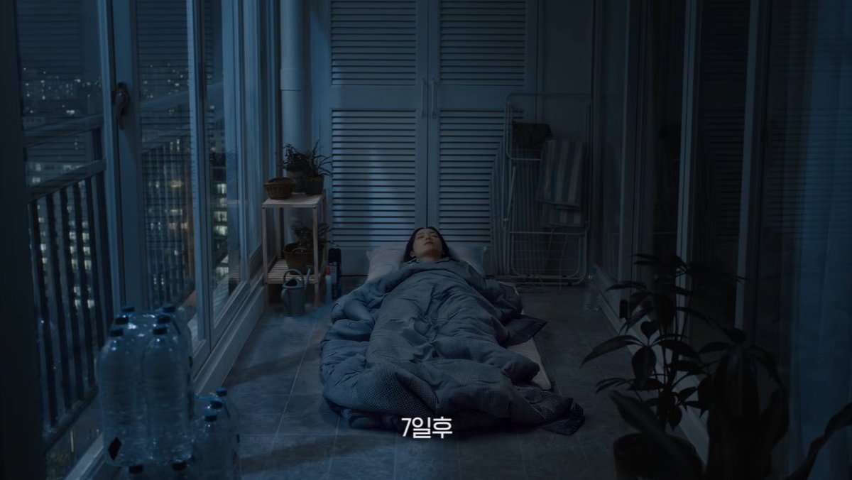 01_76048673's tweet photo. 부부답게 마지막엔 엄마도 베란다에서 자는게 웃김 ㅋㅋㅋㅋㅋㅋㅋㅋㅋ https://t.co/UqBOEDfl8m