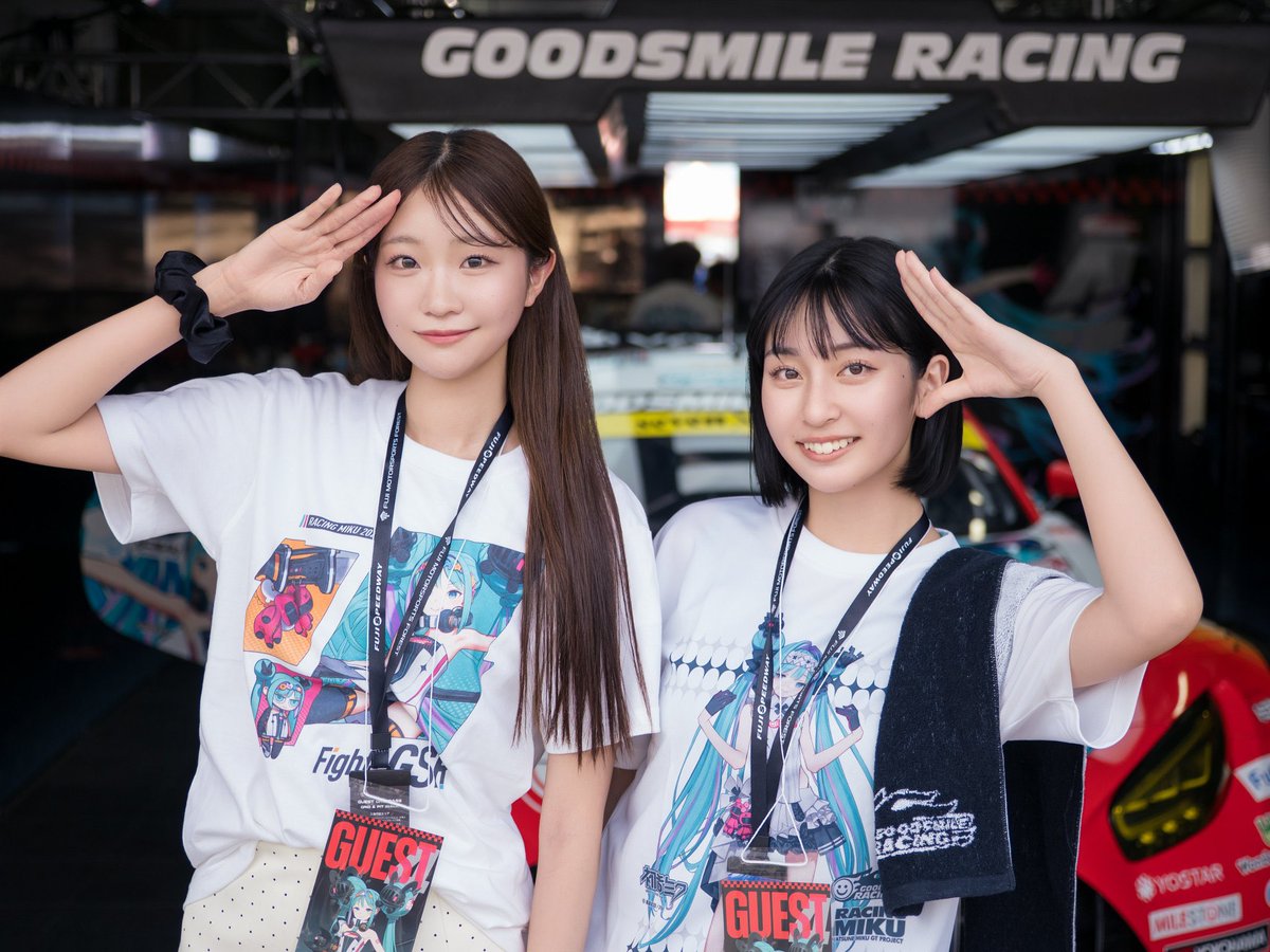 017_rei7's tweet photo. 久しぶりにサーキットへ遊びに行きました！！！
みんなと会えて楽しかった

#SUPERGT #富士スピードウェイ https://t.co/Aya1AJ210d