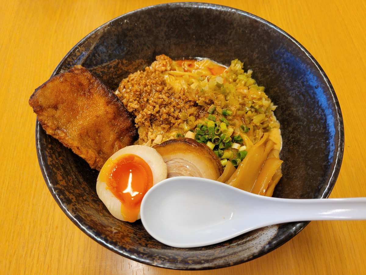 _ykyc_'s tweet photo. 汁無し担々麺美味しかったな…
でも辛さが足りない…辛いの食べたい…🫠💕 https://t.co/gB9hNYB201