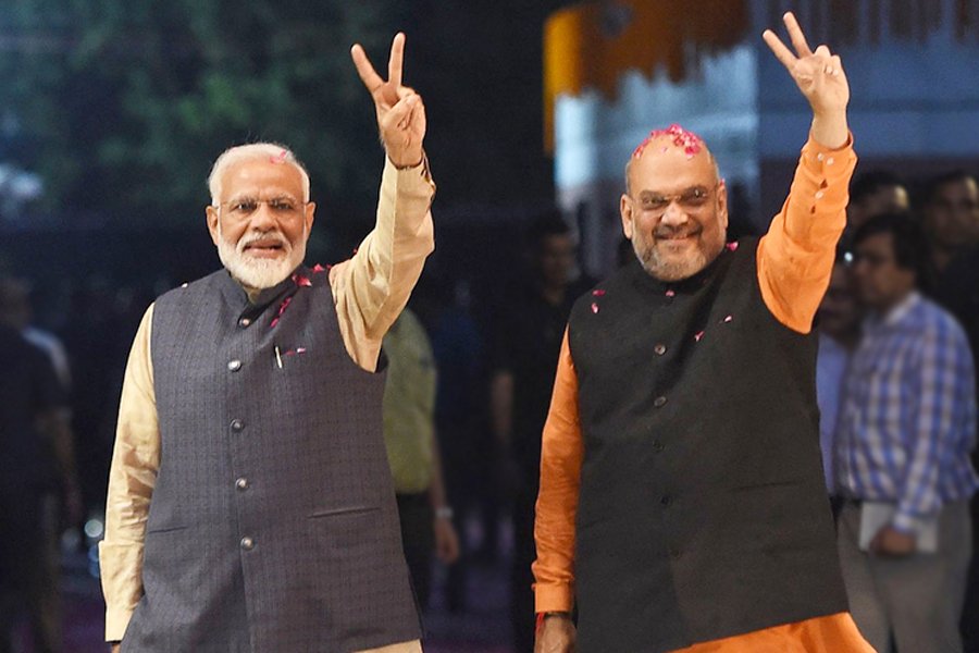 VarahaWarrior's tweet photo. What do you think how many seats will the BJP win in the 2029 Lok Sabha election?

• 400
• 350
• 330
• 300 https://t.co/2m07lveYhK