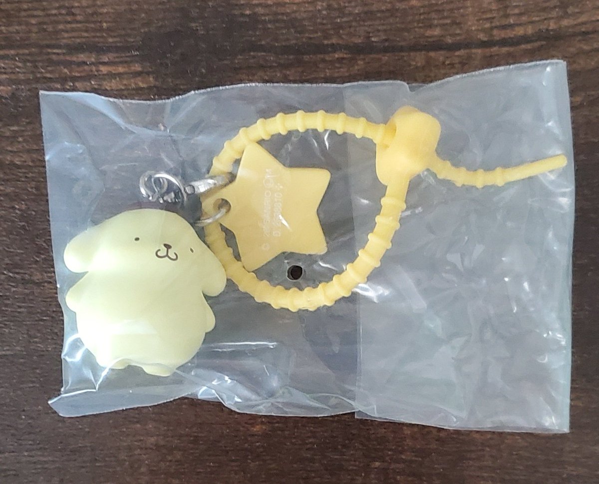 jsb3_fnt's tweet photo. サンリオ　ななほしカラフルマルチチャーム　

譲　ポムポムプリン

求　キティ

郵送で交換可能な方はリプお願いいたします https://t.co/rstvsZ4vLI