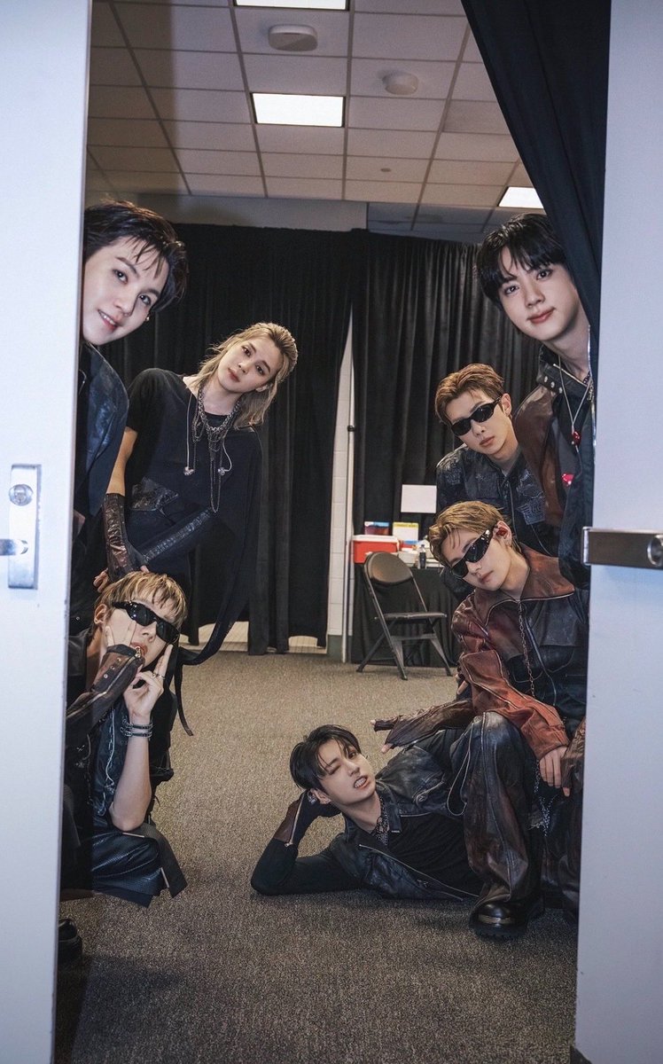 Taehyungimpact's tweet photo. 2019                                                2026 https://t.co/1tcgvWbGjh