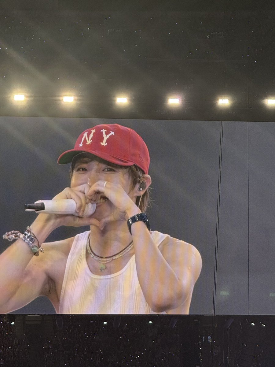 CHANxPJM's tweet photo. I mean….. this is getting sick and twisted https://t.co/wEZ68oiwoC