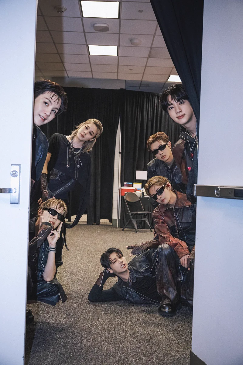 율리⁷ ∞♡♪ SAW BTS on X: 
