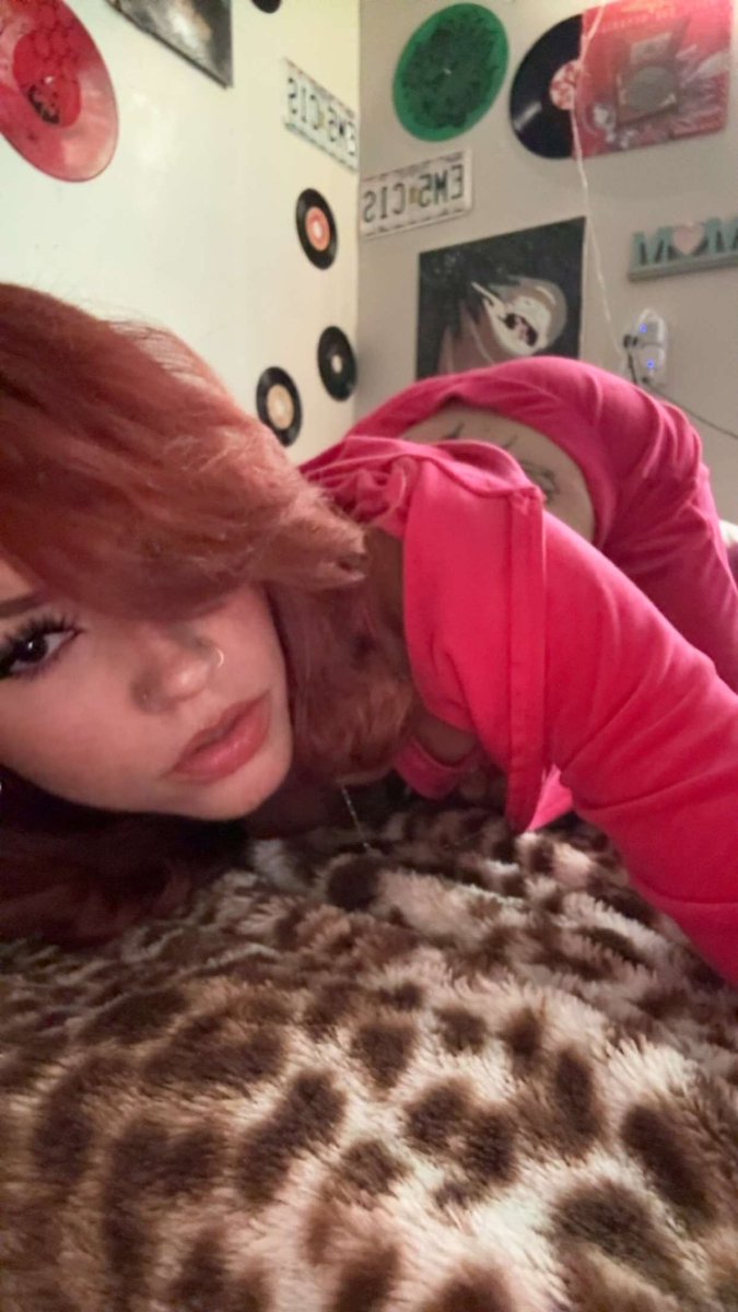 offabbyrose tweet picture