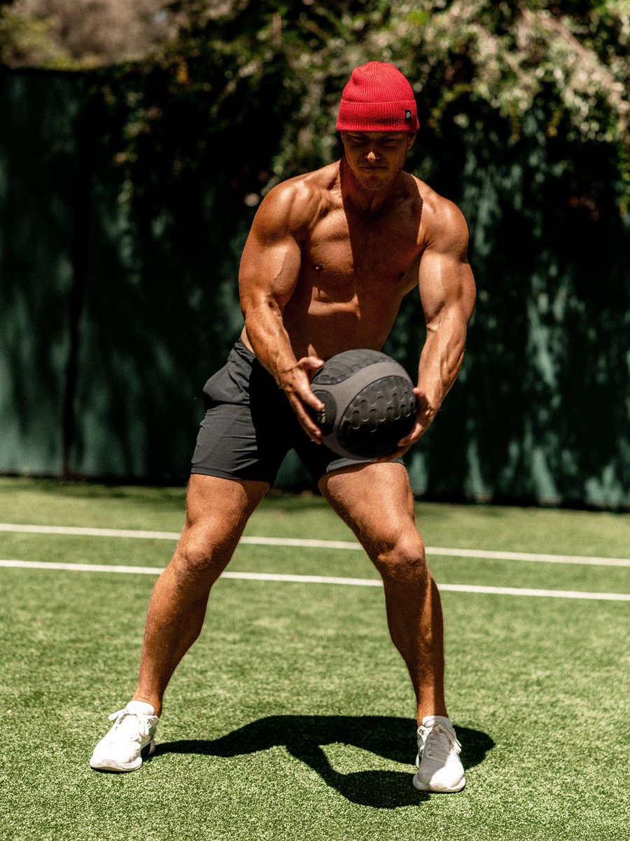 OurSf49ers's tweet photo. #49ers Christian McCaffrey is looking amazing in his 10th year in the NFL 😤 https://t.co/kHkfawru3z