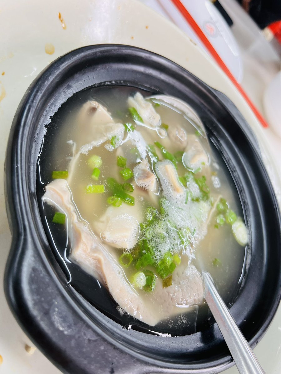 Gyoza_Stand's tweet photo. Kuala Lumpur Day20

新峯肉骨茶

KL来たら絶対マストなドライパクテー
普通のパクテーも美味しいけど
ドライパクテーはその上をいくよ〜 https://t.co/XuvyvBQGTD