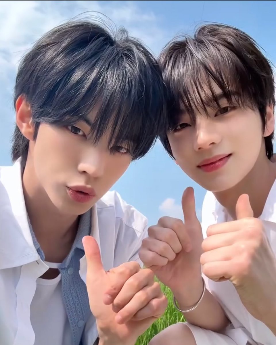 puppyou___'s tweet photo. 변하지 않는 여름
그치만 성장하는 여름 https://t.co/yWa614BR6J