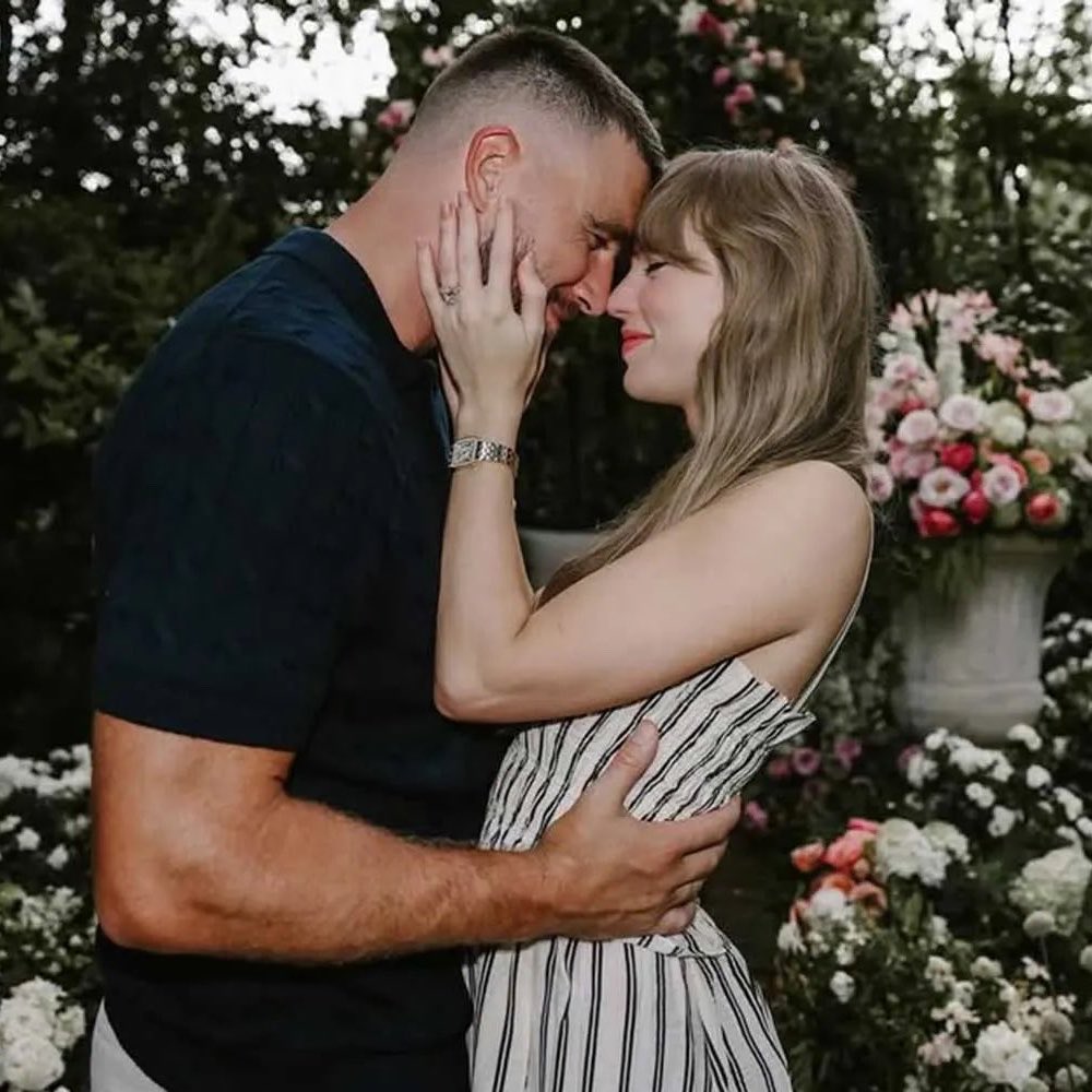 TSUpdating's tweet photo. One month ago today, Taylor Swift and Travis Kelce got married. https://t.co/L318aV8lAx