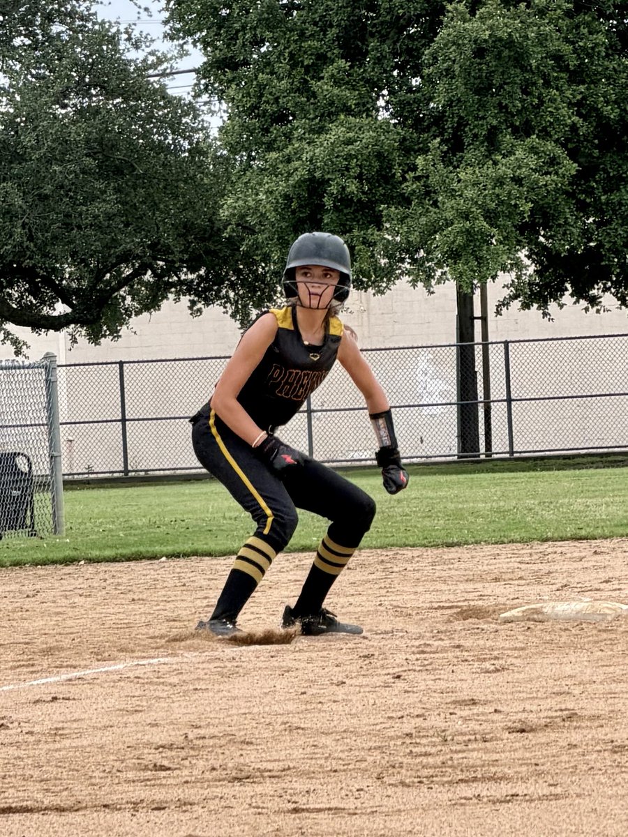 JaceySmith2030's tweet photo. My team and I wrapped up the Texas State Championships, in June, as one of only 7 teams left standing in bracket play out of 43 teams. The floodgates opened and the remainder of the tournament was canceled due to the weather. Thankful for the opportunity to compete! 🐦‍🔥🖤 https://t.co/LzrrurPOis