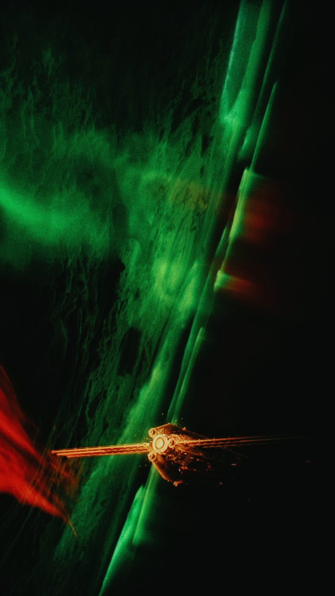 HeirPlain's tweet photo. I just cannot get over how breathtakingly beautiful this movie was like look at all the coloooors god damn https://t.co/LM2ZjbO5YF