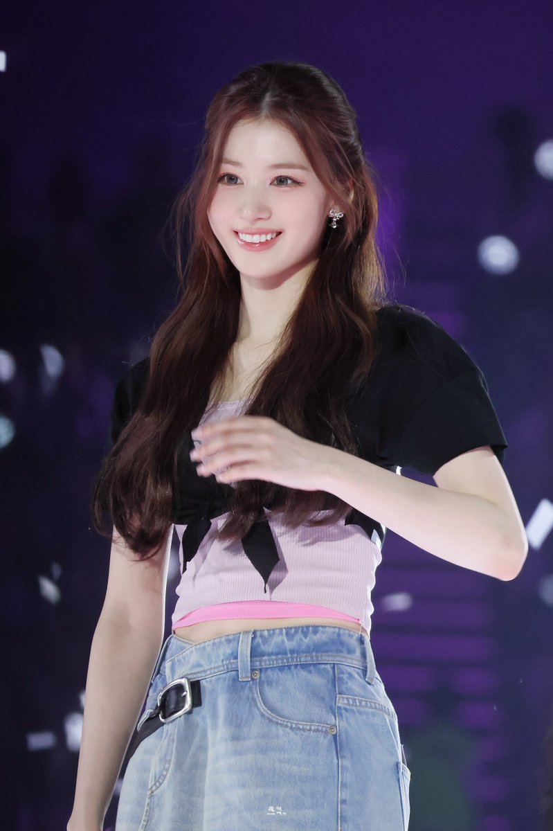 yzywgd_'s tweet photo. 260710 

#사나 #SANA #サナ
#트와이스 #TWICE https://t.co/vtD833wM03