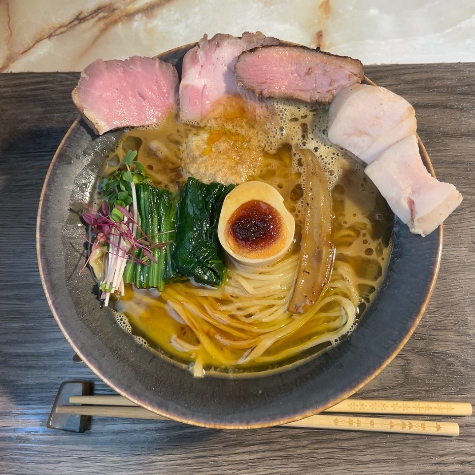pmpmk2ana's tweet photo. improv.@磯部！官僚•渡辺樹庵氏•SUSURU氏が推していたラーメン屋！日替わりメニューのお店で今日はAの意思ゴールデンインペリアル王道醤油！美味しかったけど、店主さんの表現を全て受け止めれてないようか気がして悔しい... https://t.co/04wzaQaPDO