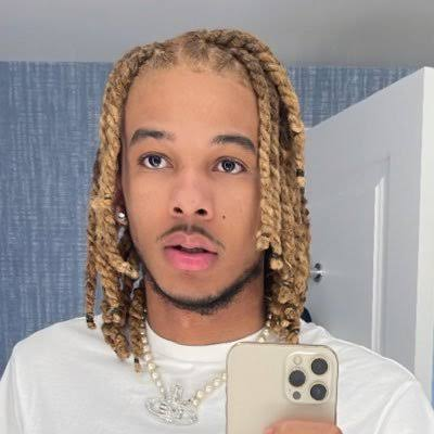 rjay5_'s tweet photo. "WHAT U RATE ME" https://t.co/I66eYbo1Ik