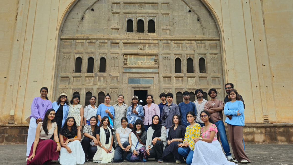 DSCA81051717's tweet photo. An enriching experience that will inspire their upcoming design studio projects.
#DSCA #BArch #FieldStudy #HeritageWalk #Bijapur #ArchitecturalEducation #LearningBeyondClassroom #DesignStudio #SenseOfPlace #HeritageArchitecture #ArchitecturalDocumentation #FutureArchitects https://t.co/9JQ6jcNnMo