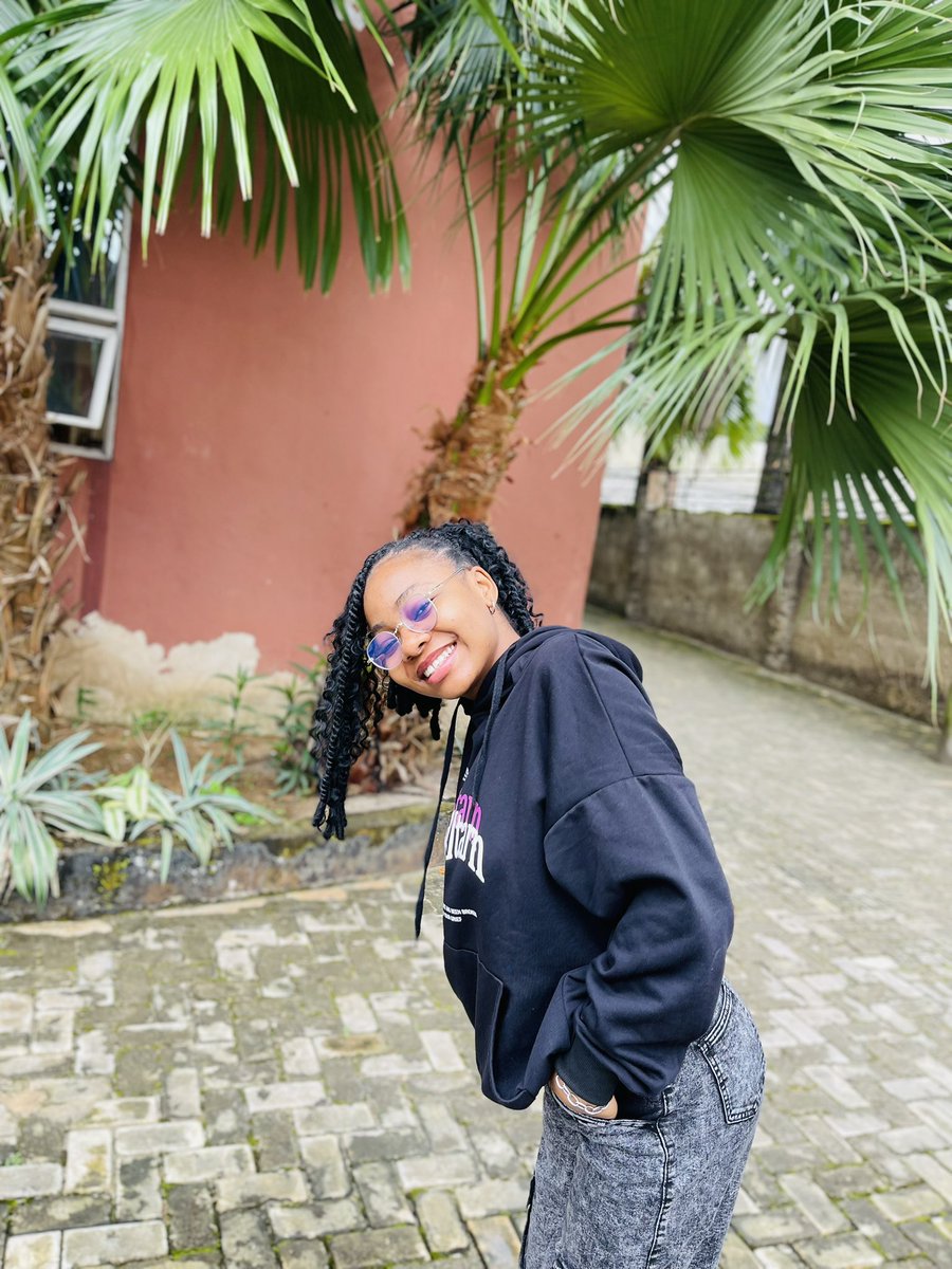 withGem_Queen's tweet photo. I’m Gem Queen 

I’m a Video creator

I’m open to
• Brand collaborations
• UGC videos
• Creator campaigns
• Ambassador programs

My DMs are open🤍
Let’s make August count https://t.co/ggY5y1xFSx