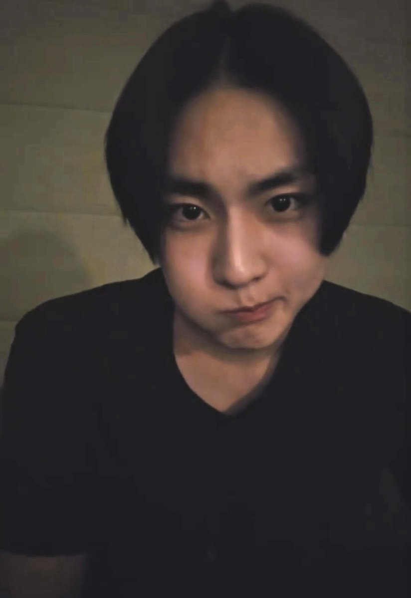 ridetosolarr's tweet photo. JUNGWON                    also jungwon… 🥺🥺 https://t.co/pzcQRj2RKh