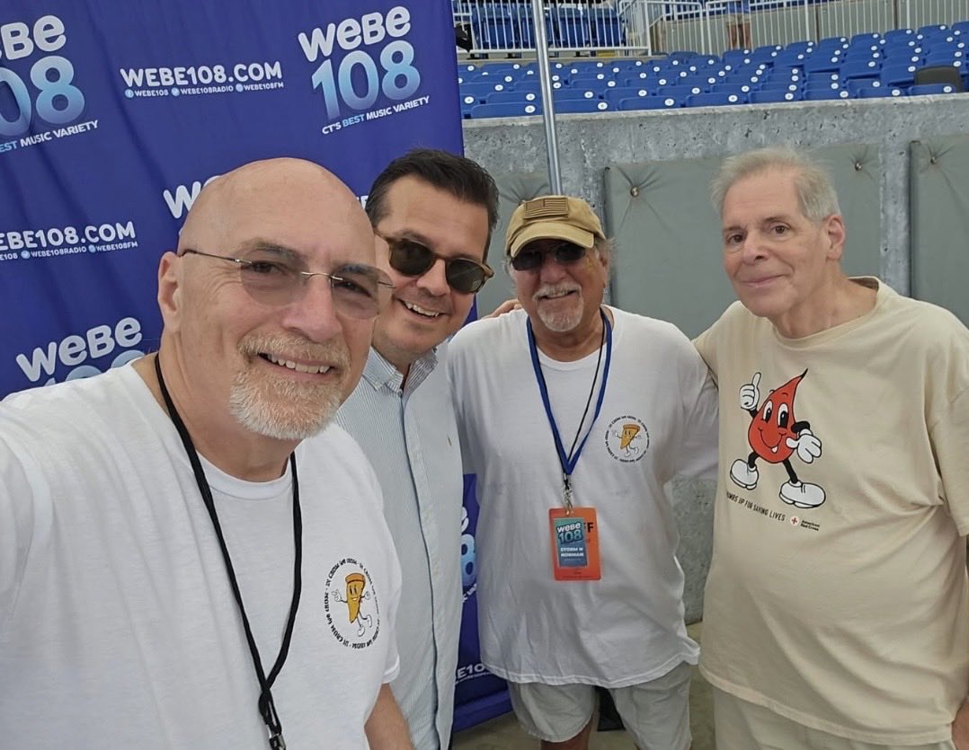 RobbyBridges's tweet photo. Really fun time at Connecticut Pizza &amp; Brew Fest with crew and meeting some friends old and new! https://t.co/bTp9c7BNCv