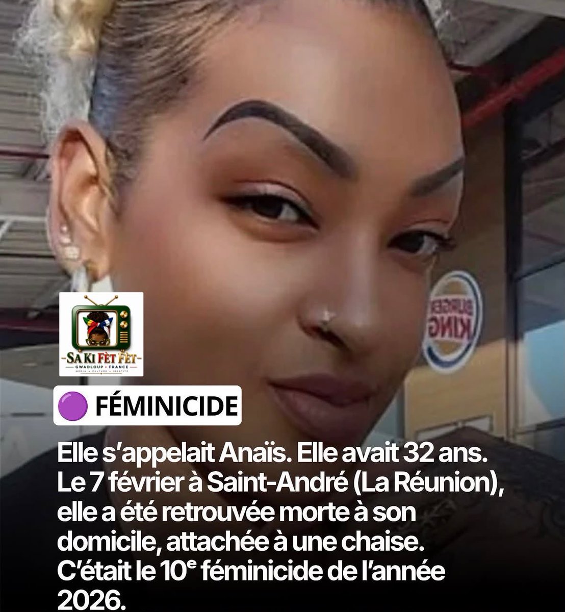 Vince97215's tweet photo. FÉMINICIDE : Elle s'appelait Anais. Elle avait 32 ans.

Samedi 7 février 2026, à Saint-André (974, La Réunion), Anais, 32 ans, a été retrouvée morte à son domicile, attachée à une chaise. Son compagnon était pendu à la fenêtre. Les deux corps étaient reliés par une corde. 

L'enquête privilégie l'hypothèse d'un féminicide suivi d'un suicide.
Ce drame marque le 10e féminicide recensé en 2026 (et le 1er dans les territoires ultramarins).

Les violences faites aux femmes ne connaissent pas de frontières et continuent de frapper au cœur de nos territoires.
Nous ne nous habituerons jamais à ces drames. 

Le combat pour la protection des femmes et la fin des violences conjugales doit être une priorité absolue, partout et sans relâche.

Toutes nos pensées les plus émues vont à la famille et aux proches d'Anais.