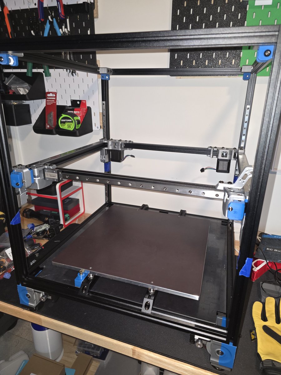 NoMore404s's tweet photo. Usually I hit "analysis paralysis" with projects I'm not sure of. So when this @Voron_Design 2.4 350 kit, Stealthchanger kit, etc. from @LDOmotors and @West3DPrinting showed up...i was intimidated.

A few nights, and...it looks like a printer! Having a blast with the process! https://t.co/rdSH26u37x