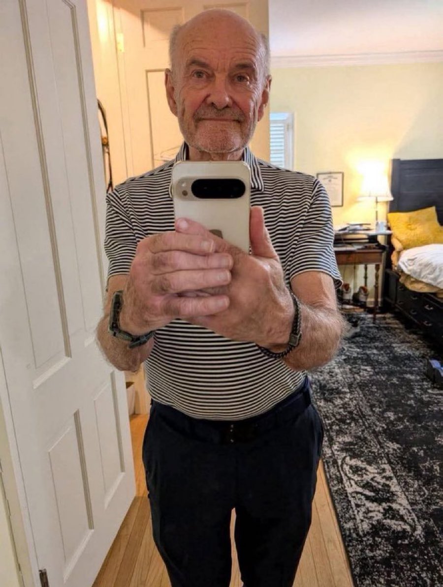 vaquerogalactio's tweet photo. I’m 71 from Florida 😍😍😘 
All I need from you is true love and honesty 💘💘😘 https://t.co/DbPFalMbbm