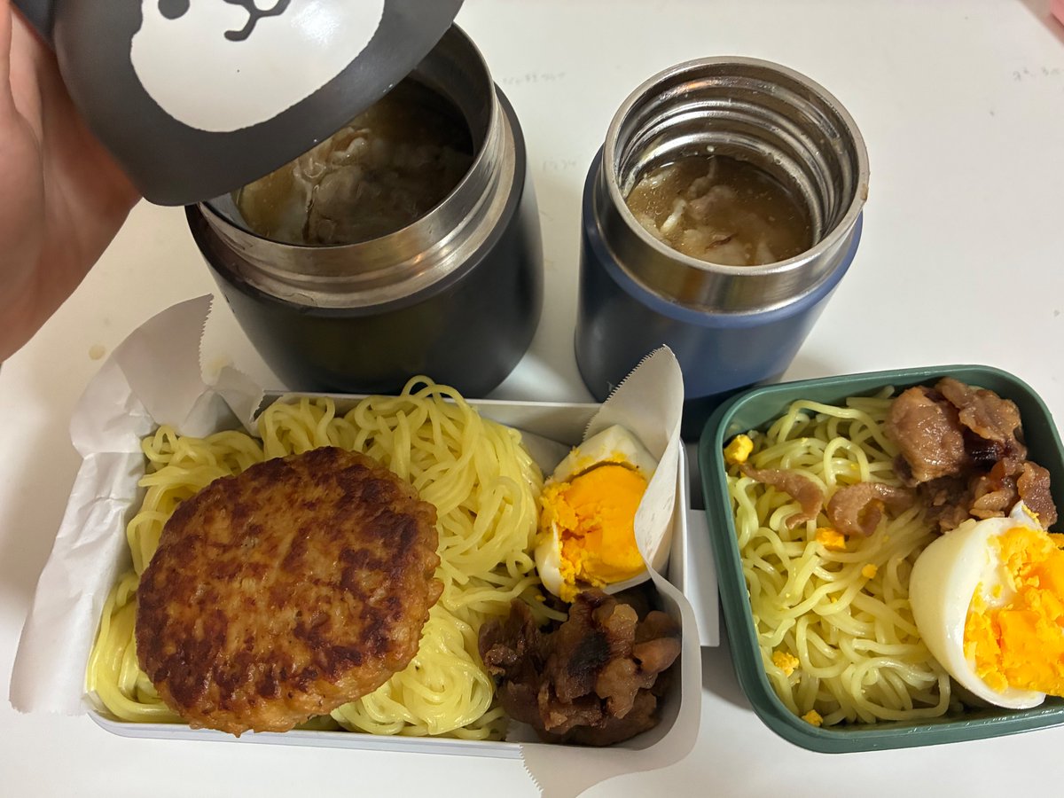 t0kunag's tweet photo. #高一界隈料理部
大学で食べるようの弁当とデザートのスコーン🥰 https://t.co/ECJmHfBKow
