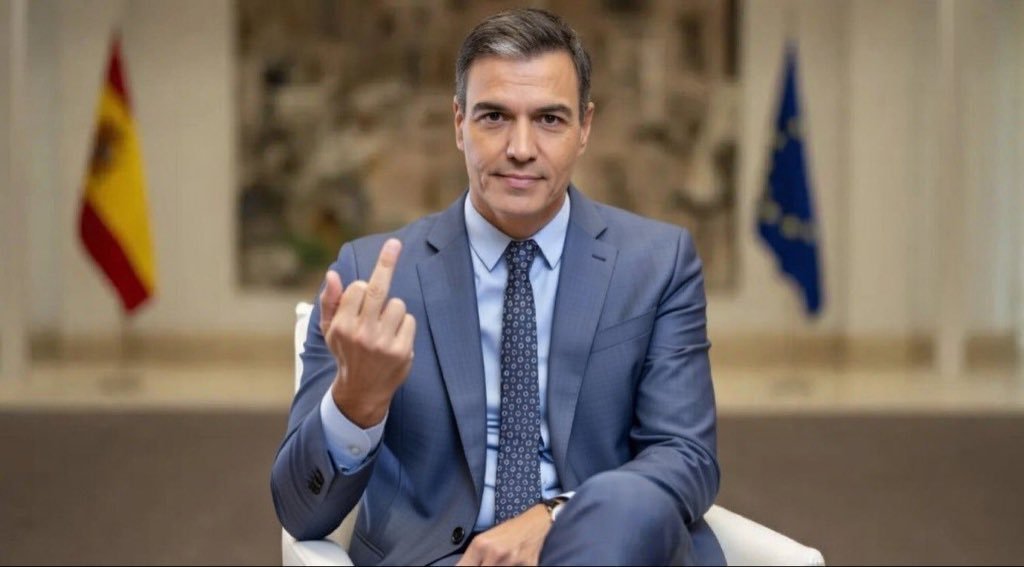 serviana's tweet photo. @GiorgiaMeloni https://t.co/CQIk73pT5w