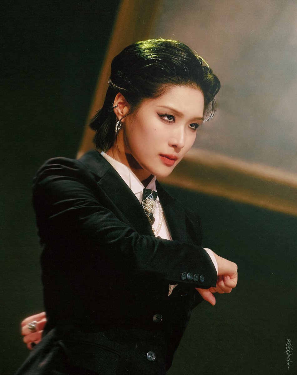 ppeonjil's tweet photo. 배우는 정말 신기하다 https://t.co/E85fDU14Ww