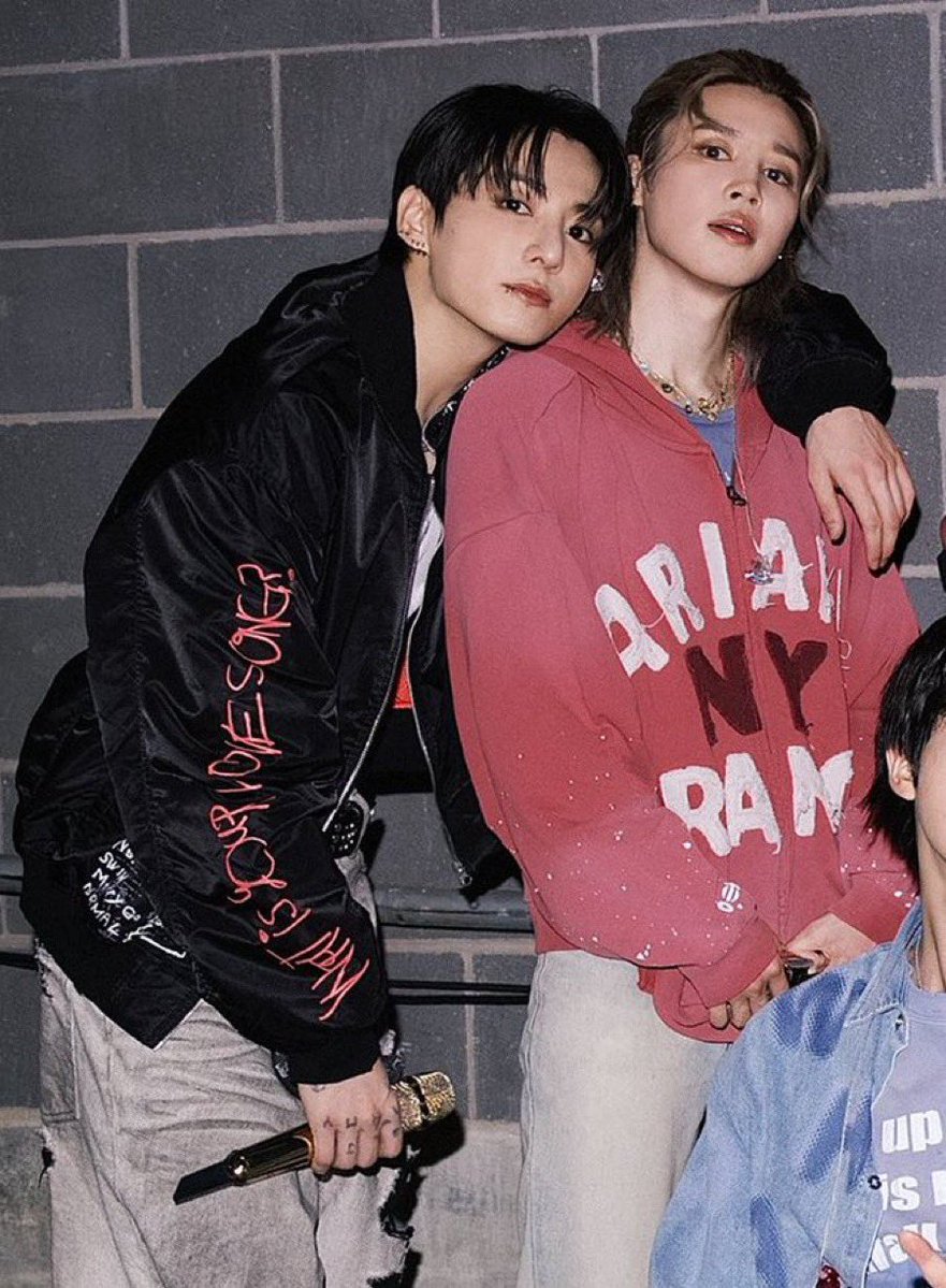 formingukkie's tweet photo. OMG JIKOOK PAIS https://t.co/3gMI0j3IyF