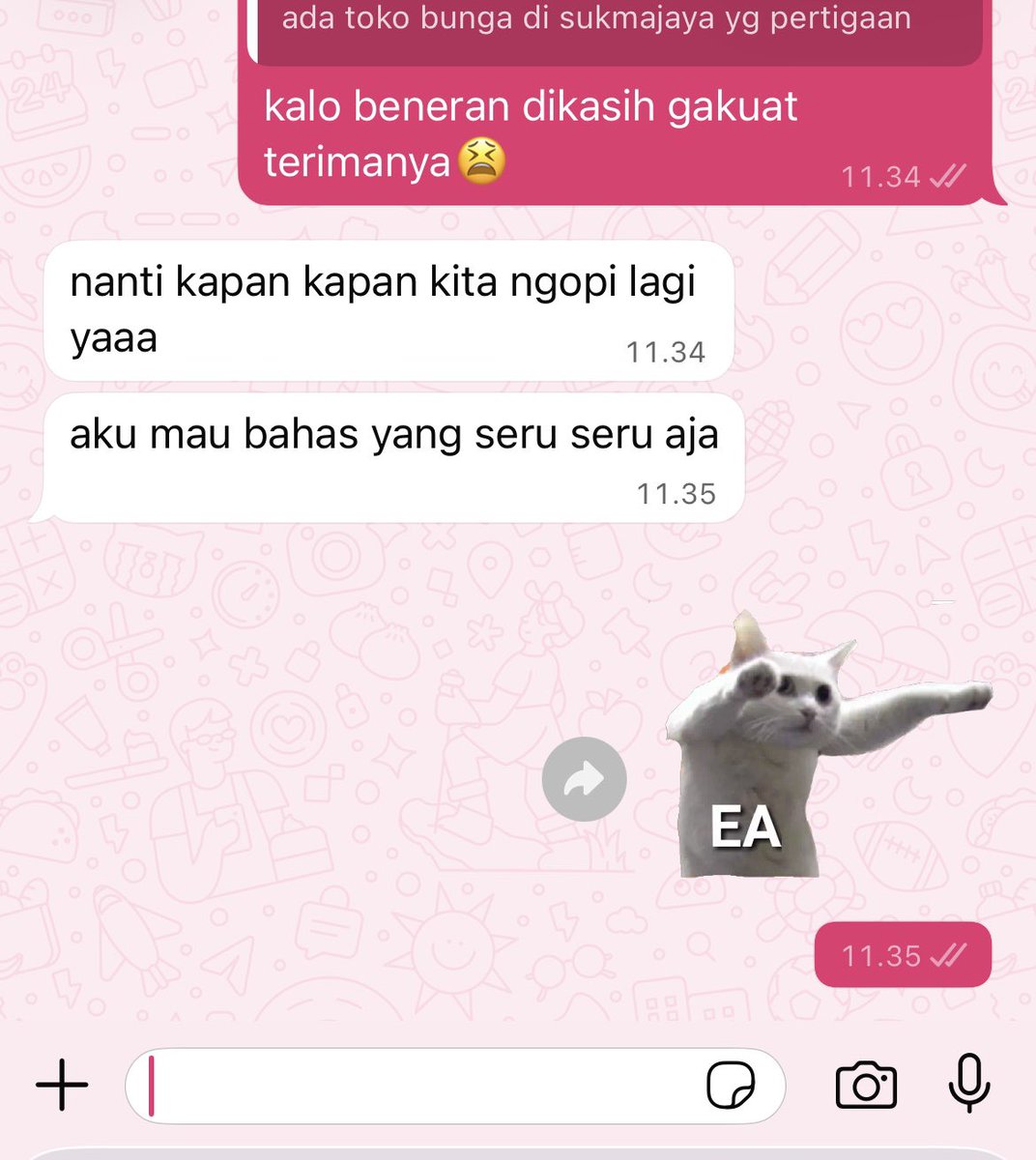 sapiihhh's tweet photo. baru sadar tema backgroundnya blm gua ganti, ga ngerti jadi mantan kyknya. Trus pas ngopi dia bahas waktu kita keragunan "seru juga ternyata" 🫠🫠🫠. Lagi- lagi aku membuat anak cowok menangis karena cewek, maaf yaaw https://t.co/IWWT9WVi0q