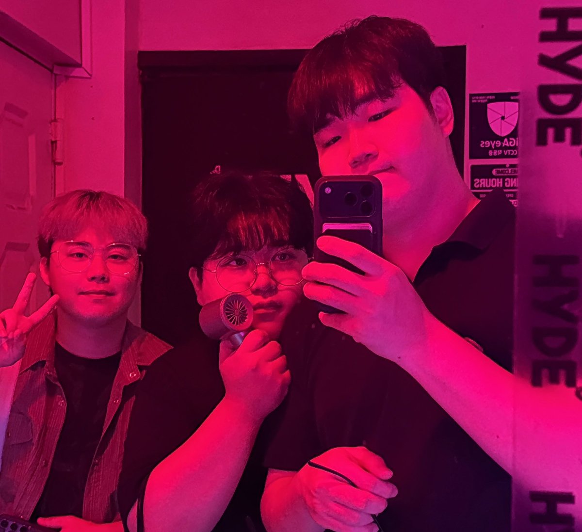 Sal_byeolz's tweet photo. - 생존신고용 트친소 -

02 반오십 대학생
외모 비수기 상태😢
연애 중🥰
E..? STJ
게임하거나 노래방 가는거 좋아해요👍
상시 다이어트 ing...🥺 https://t.co/AM96fzkcJi