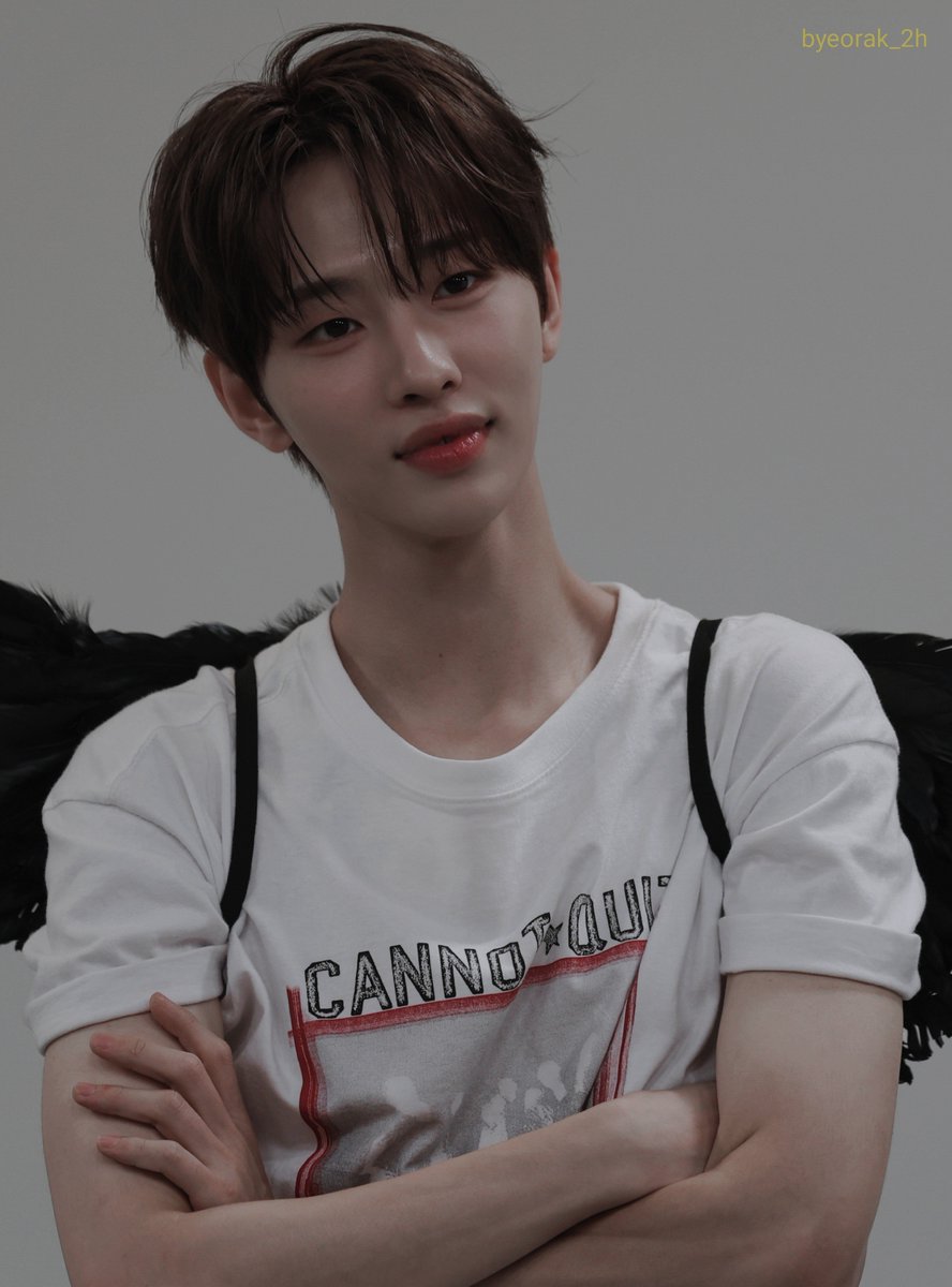 byeorak_2h's tweet photo. 260802 케이팝투게더 대면 팬싸

악마 혀비😈

#드리핀 #DRIPPIN
#차동협 #ChaDongHyeop
#이협 #LEEHYEOP https://t.co/4vsAA4lptC