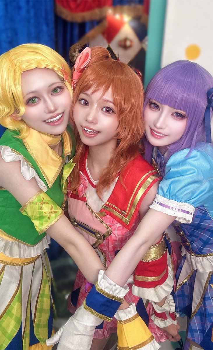 uriurep's tweet photo. cos Aikatsu! 

キラッキラに輝くのは〜❓❓🗣♡ https://t.co/ZGNZ1OCyPg