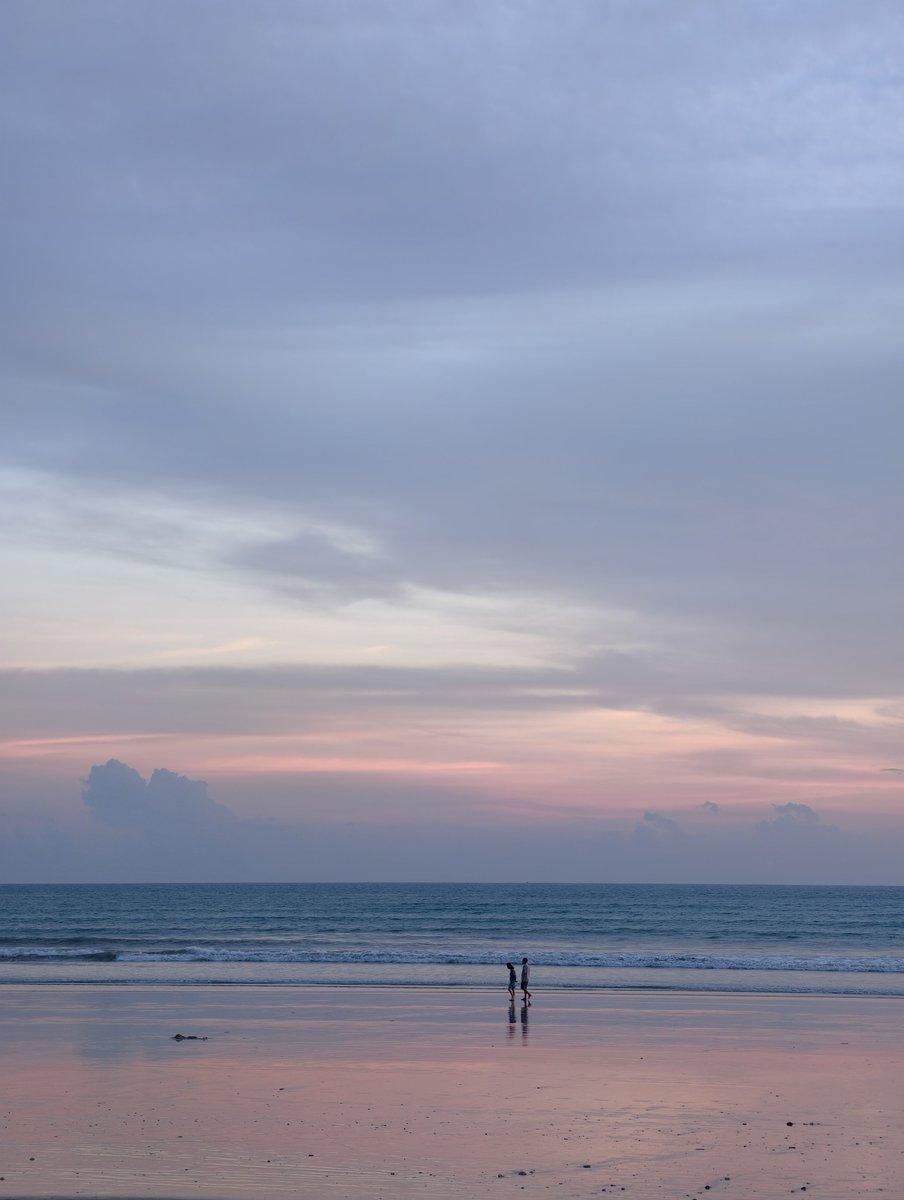BOHHOT's tweet photo. เมื่อวานช่วงหลังจากพระอาทิตย์ตกดิน ท้องฟ้าสวยมากกกกกกกก

📍Memories Beach  เขาหลัก , พังงา https://t.co/hAG2AKnL4F