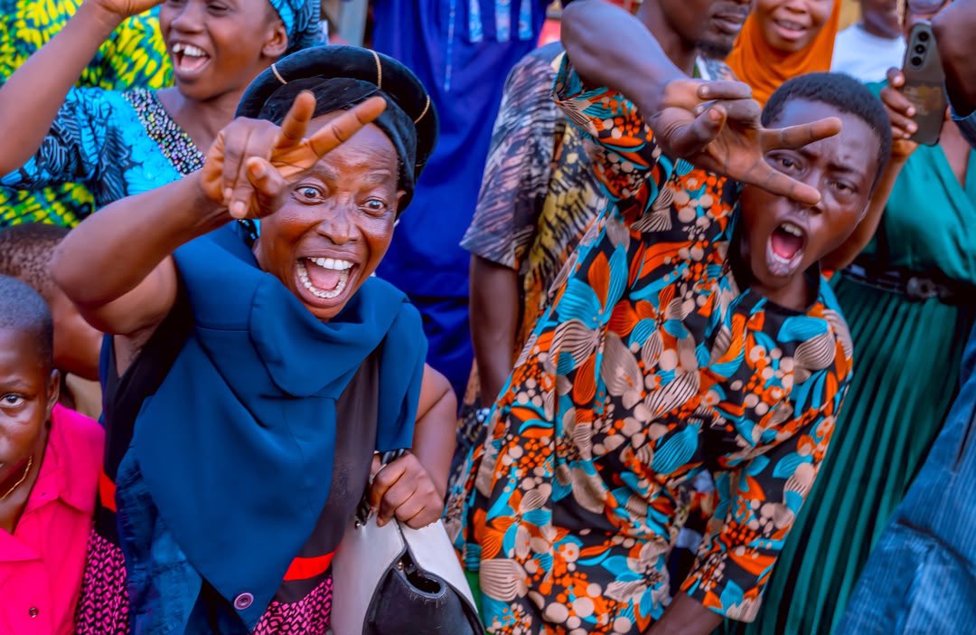 O_basslet's tweet photo. Really proud of the people of Osun state and the courage they have displayed so far. 

Despite the intimidation and harassment, the resolve to vote Accord and Governor Adeleke Adeleke is at an all time high. 

Every corner, every street, every community, every village, every town and every city, Osun people are standing strongly behind Ademola Adeleke. 

I have never seen anything close to this before in my entire life. Truly, people recognize good governance, they don’t have to be told. 

August 15th, we shall rejoice because Imole will carry on Accordingly 💡💡💡