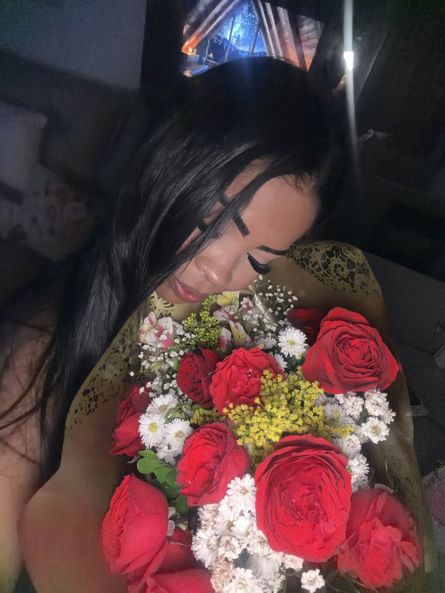 larissamaite022's tweet photo. 💕👩‍❤️‍👨 https://t.co/xVbN7jUqBb