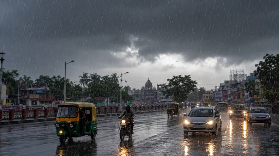GoodNewsToday's tweet photo. Monsoon 2026: जुलाई में मानसून की हुई जोरदार वापसी, फिर भी देश में 12% बारिश की कमी, पूर्वोत्तर और दक्षिण भारत में सबसे ज्यादा असर
#Monsoon2026 #JulyRain #MonsoonUpdate #IndiaWeather #Rainfall #HeavyRain #WeatherNews
पूरी खबर पढ़ें :- https://t.co/sCbAHLdadl https://t.co/26PmMbSqPk
