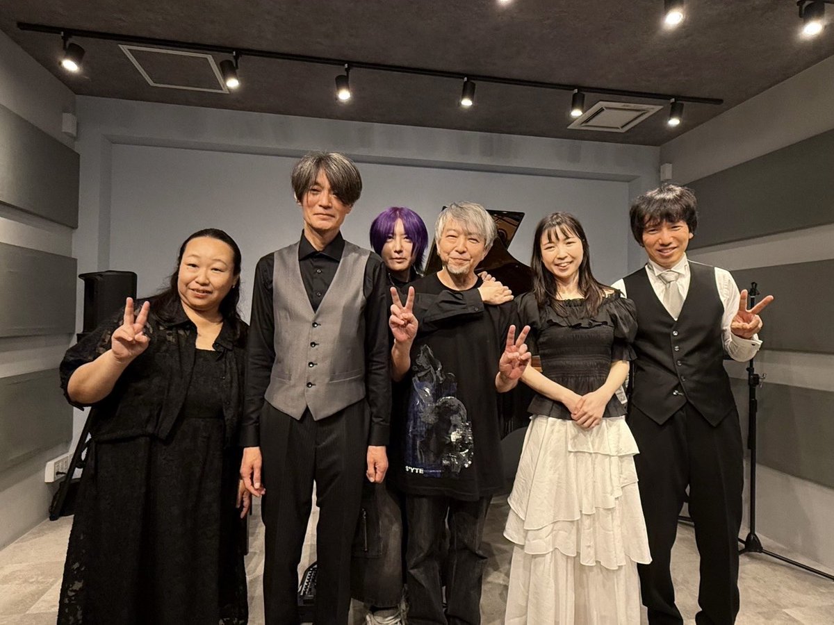 cotori_megumi's tweet photo. 8月1日、cotori 3 Singles Release Liveへお越しくださった皆さま、ありがとうございました🕊️

カムイ先生をはじめ、ご出演くださった皆さま、スタッフの皆さま、そして応援してくださった皆さまのおかげで、忘れられない一日となりました✨

新しい3枚のCDを皆さまへお届けできたことが、とても嬉しかったです💿

これからも、一つひとつのご縁を大切に、歌を届けてまいります。

本当にありがとうございました☺️💐