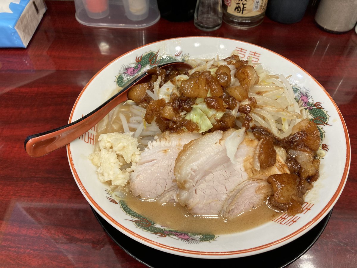 reach_re2's tweet photo. この灰色の人生を自死以外の方法で早く終わらせたいから寿命を縮めに行く https://t.co/jZDTDuvzit
